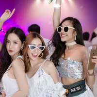 五月天-倔強「拆遷DJ-當我和世界不一樣那就讓我不一樣」